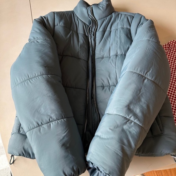 Puffer Coat - Picture 1 of 3